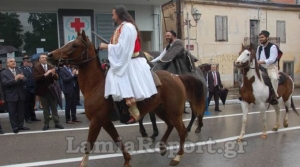 Παρέλαση με άλογα μπροστά στον Γκλέτσο - ΒΙΝΤΕΟ