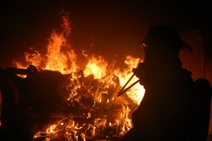 Μεγάλη Φωτιά 03.30 Τα Ξημερώματα Στη Γιάννουλη! Παρανάλωμα Του Πυρός Το &quot;Γιάννουλη STOP&quot;