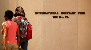 ΔΝΤ: Γιατί Δεν Πρόκειται Ποτέ Να Μαζέψετε Τα Έσοδά Σας